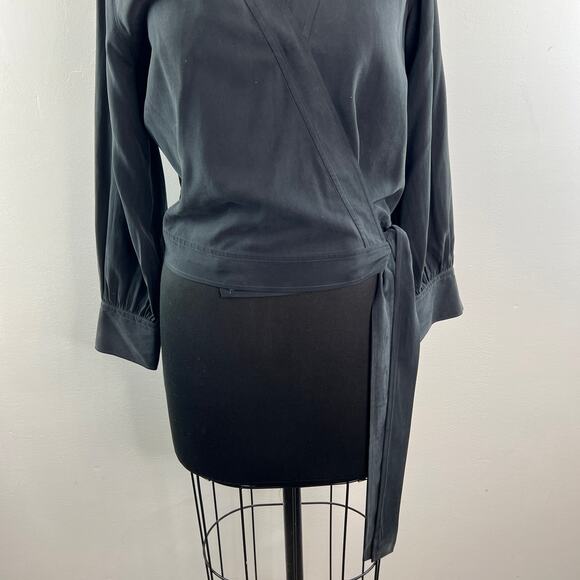 EVERLANE The Washable Black Crop Wrap Blouse Silk V-Neck Tie-Waist Size Small S - Picture 3 of 8